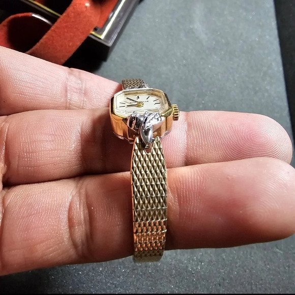 Vntg Caravelle By Bulova Ladies Mechanical Wind Cocktail Watch Gold Tone Working - Picture 4 of 11